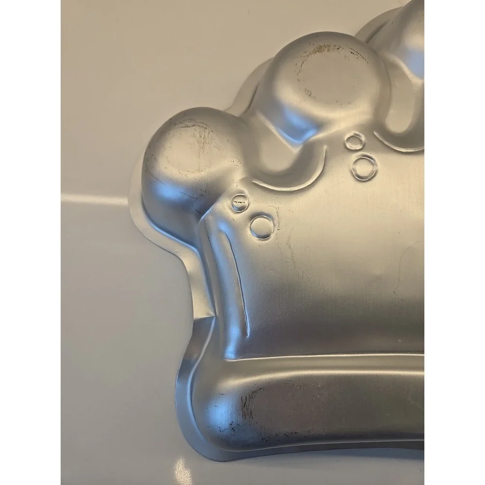 Princess Crown Aluminum Cake Pan from Wilton #2105-1015